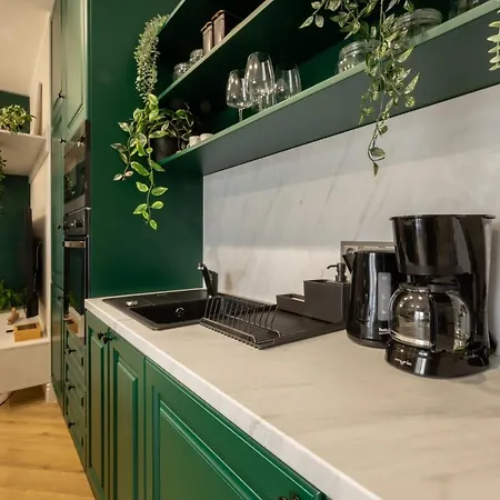 Old Town Emerald - Chic 1br With Balcony * Bucharest