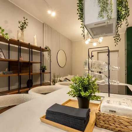 Old Town Emerald - Chic 1br With Balcony *